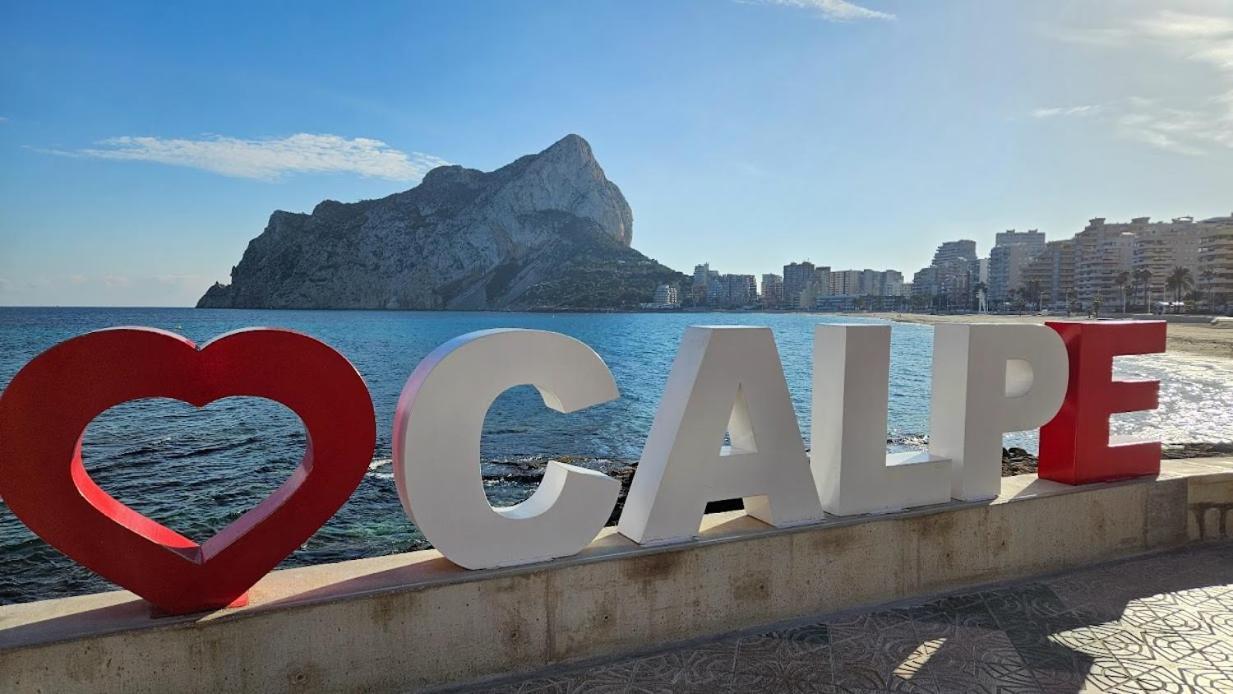 Esmeralda Suites Sunrise Con Piscina Calpe Eksteriør billede